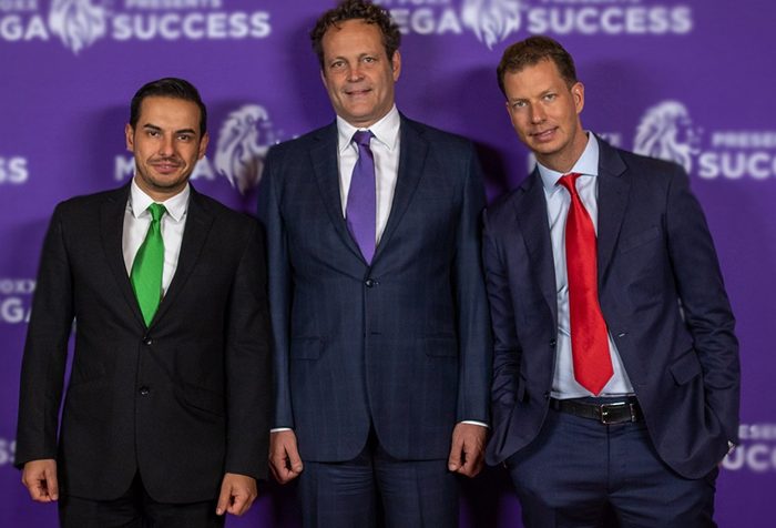 Ney Torres con Vince Vaughn