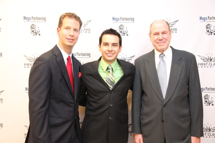 Ney Torres con Michael Eisner